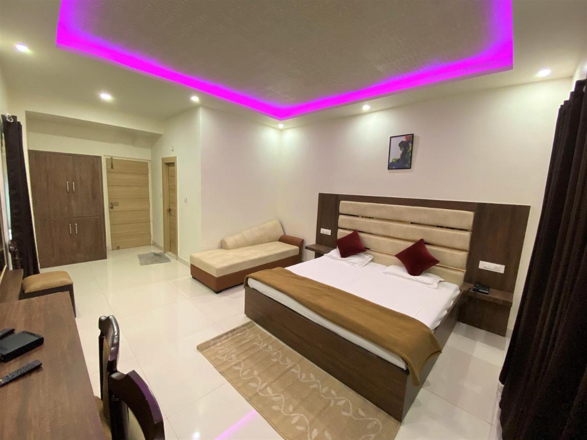 Neelgagan Hotel Nuova Delhi Esterno foto