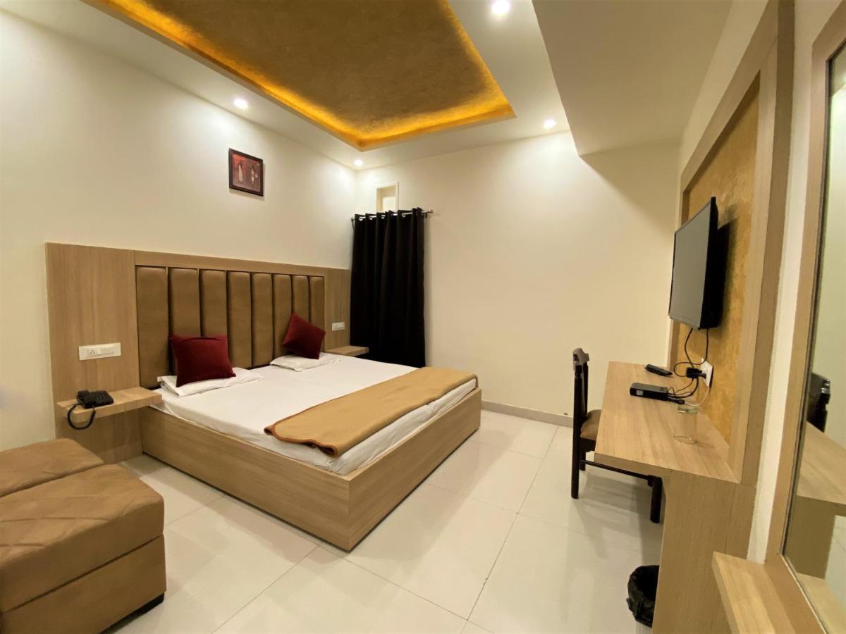 Neelgagan Hotel Nuova Delhi Esterno foto
