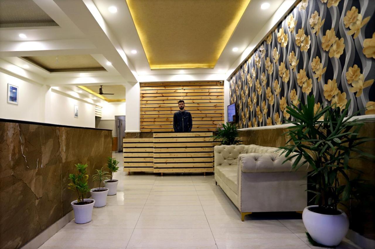 Neelgagan Hotel Nuova Delhi Esterno foto