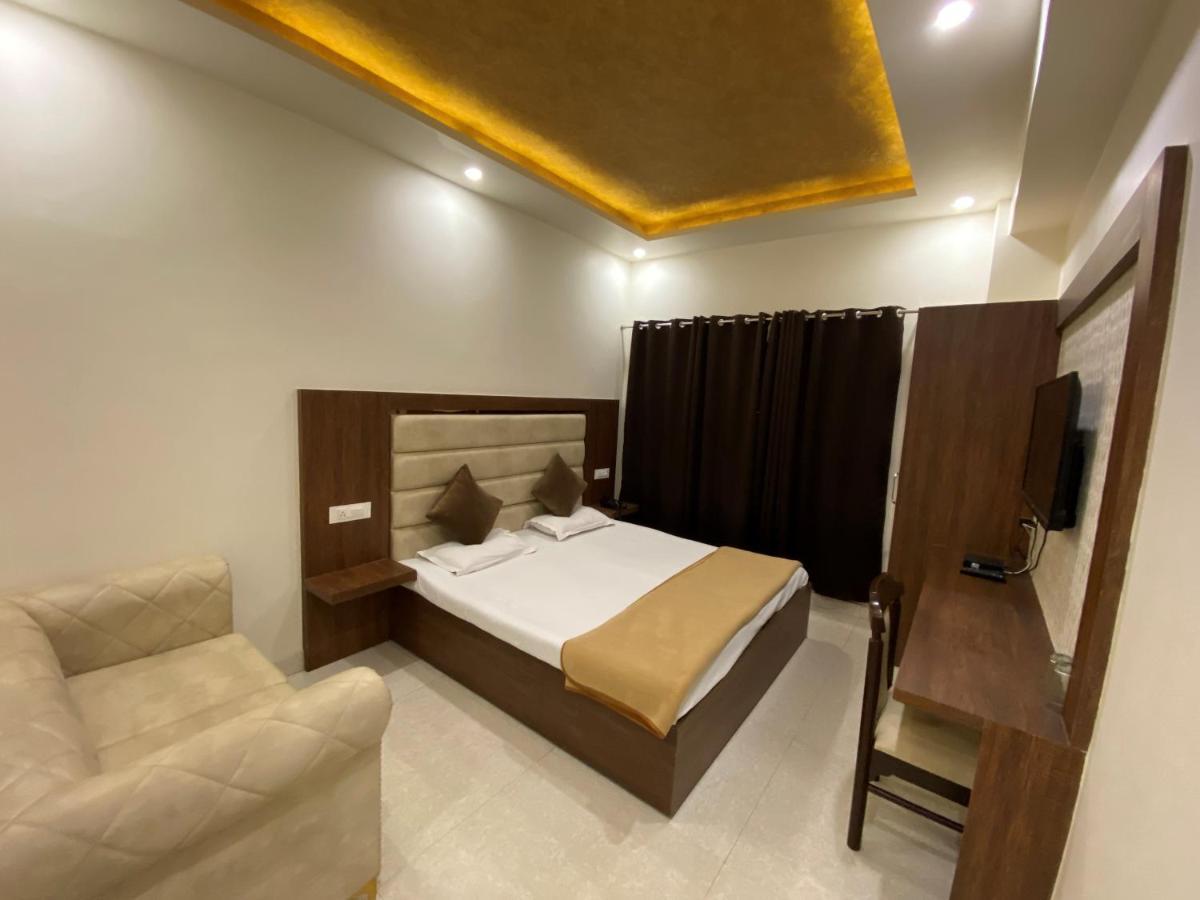 Neelgagan Hotel Nuova Delhi Esterno foto